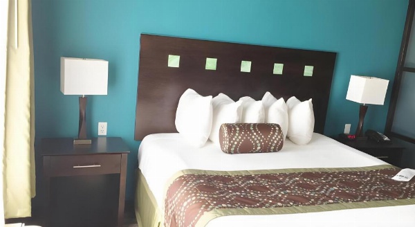 Best Western Plus Desoto Inn & Suites image 21